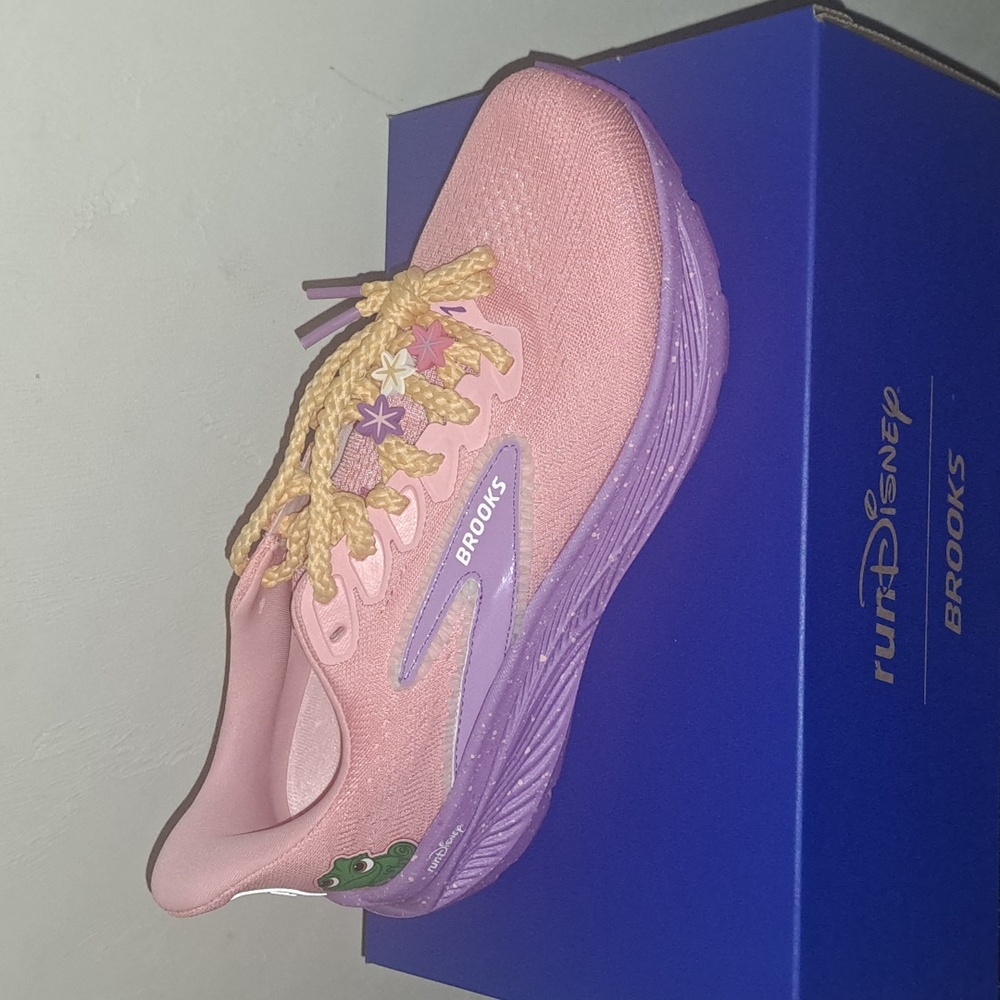 NEW,Brooks,Ghost 17,runDisney,Rapunzel,Tangled shoe,sizes (9.5) Medium (B) - Picture 10 of 16